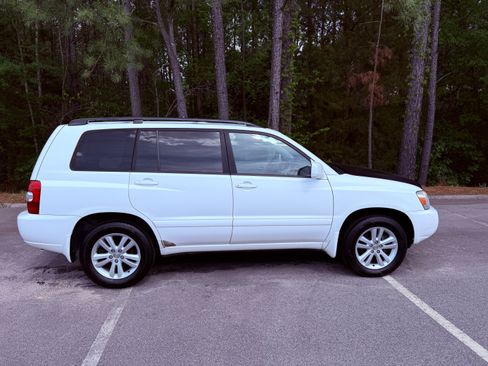 Used 2006 Toyota Highlander 2WD Hybrid image 12