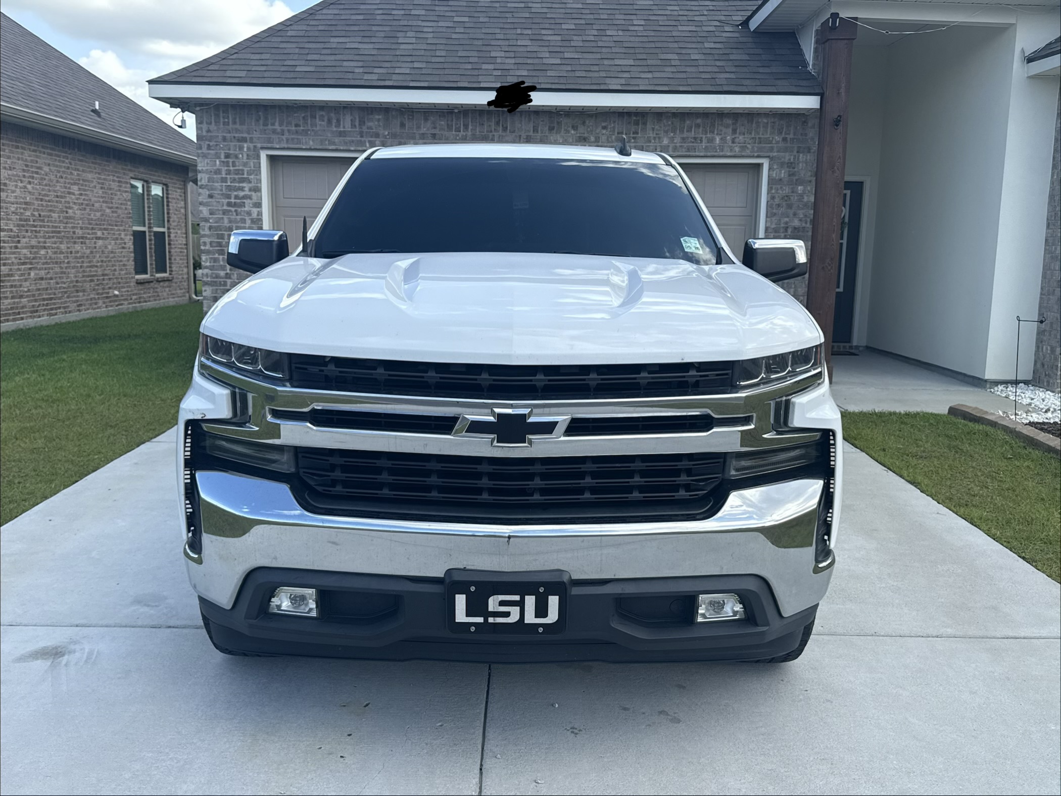 Used 2020 Chevrolet Silverado 1500 LT w/ Texas Edition RWD image 1