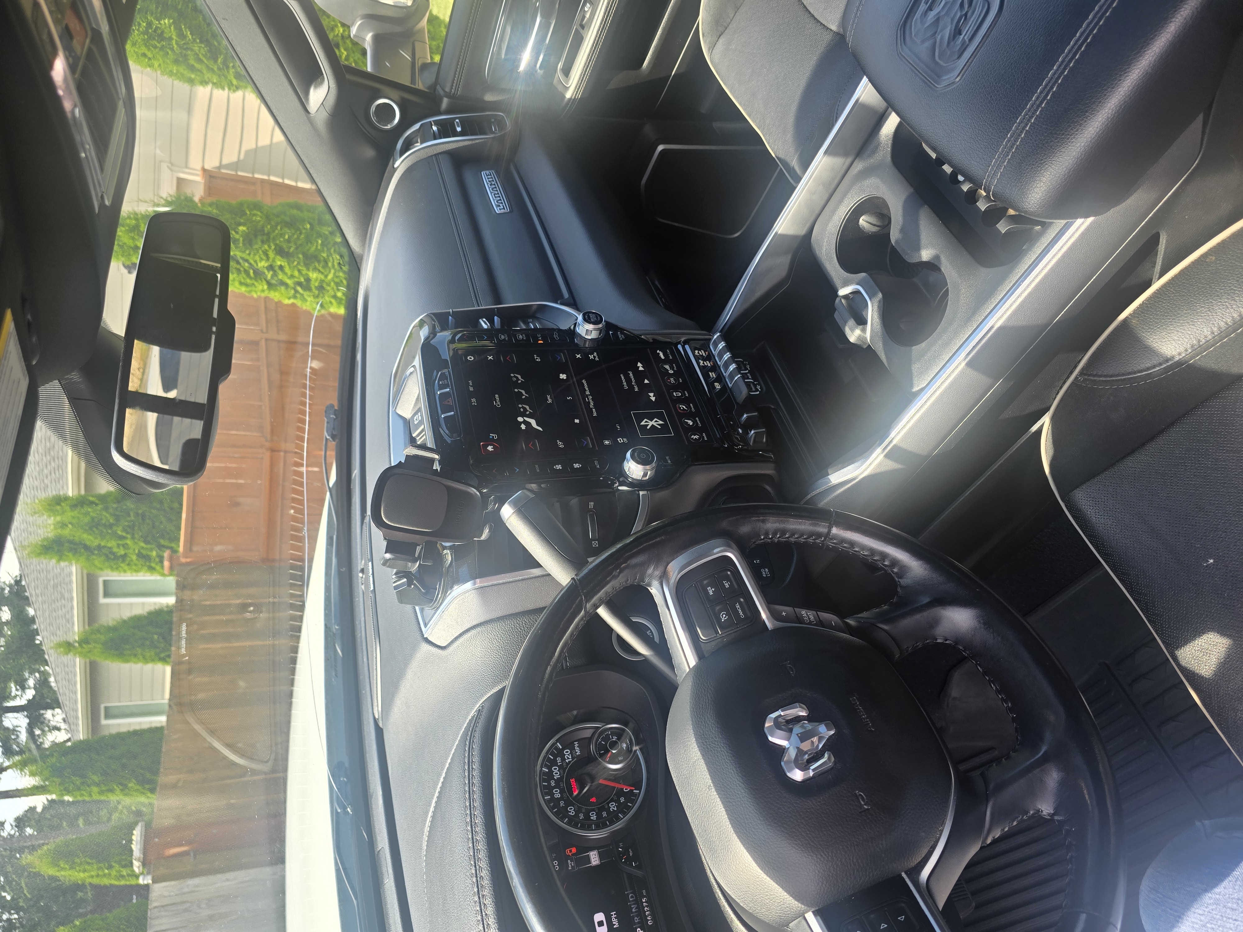 Used 2020 RAM 2500 Laramie AWD/4WD image 6
