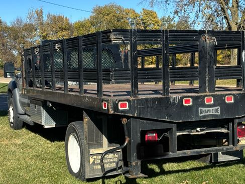 Used 2016 Ford F550 2WD Regular Cab Super Duty image 5