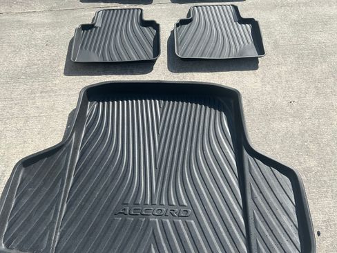 Used 2021 Honda Accord LX image 12