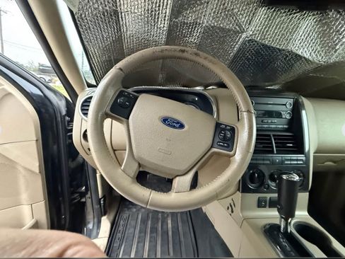 Used 2008 Ford Explorer Sport Trac Limited image 11