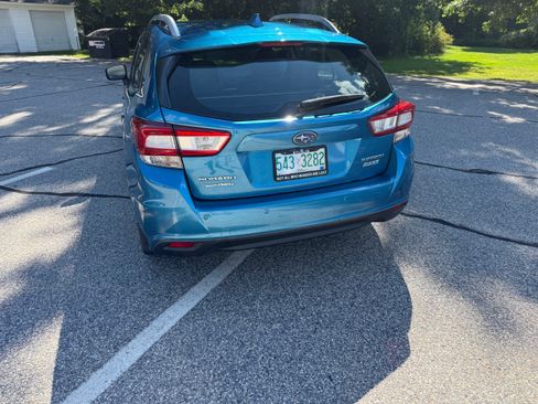 Used 2017 Subaru Impreza 2.0i Limited w/ Moonroof/BSD & Rcta/Eyesight AWD/4WD image 4