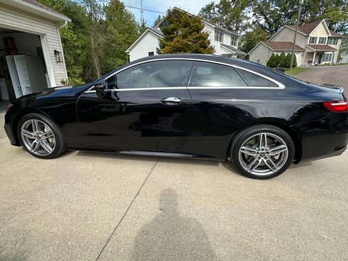 Used 2018 Mercedes-Benz E 400 4MATIC Coupe image 2