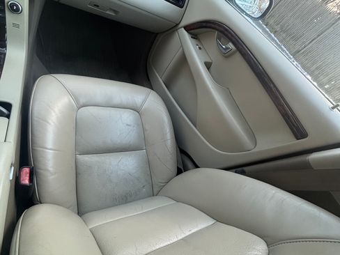 Used 2008 Volvo V70 image 13