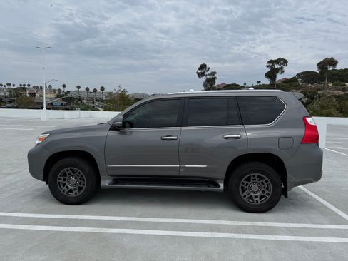 Used 2011 Lexus GX 460 Premium AWD/4WD image 10