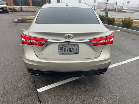 Used 2015 Toyota Avalon Limited image 5