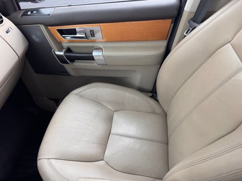 Used 2011 Land Rover LR4 HSE LUX AWD/4WD image 13