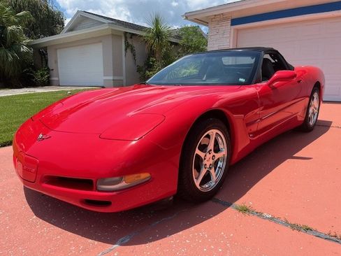 Used 2000 Chevrolet Corvette Convertible image 8