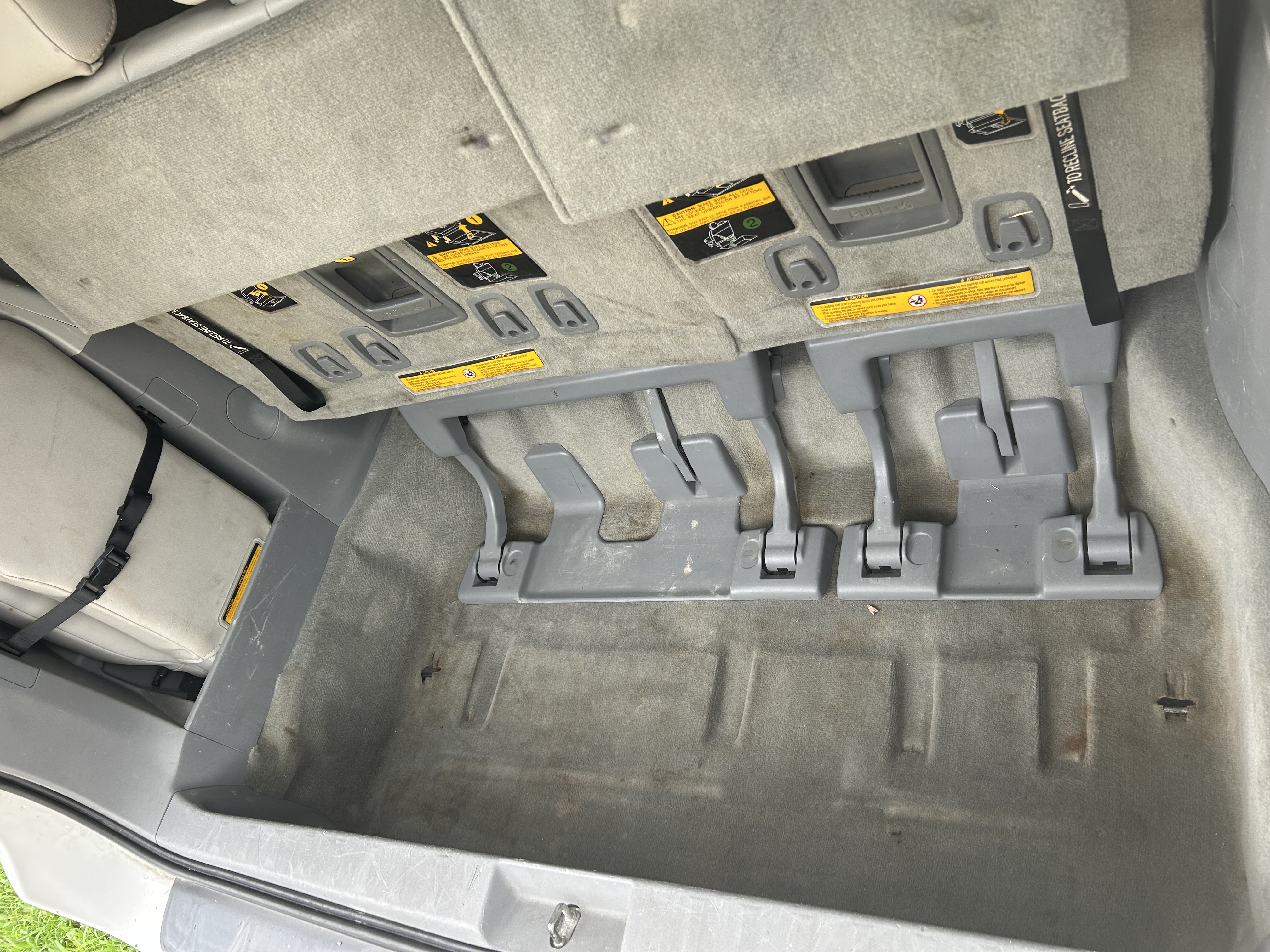Used 2011 Toyota Sienna XLE w/ Premium Pkg FWD image 13