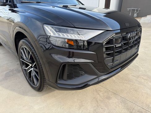 Used 2021 Audi Q8 Premium Plus w/ Premium Plus Package image 2