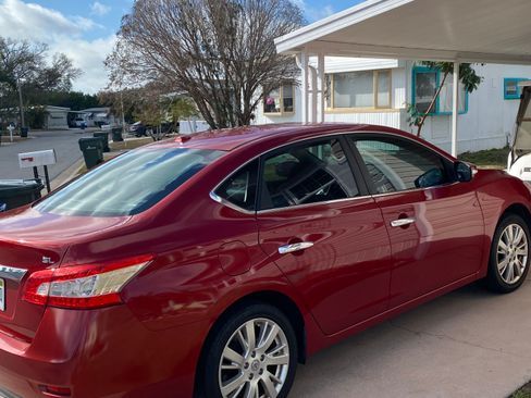 Used 2013 Nissan Sentra SL w/ Premium Pkg image 1