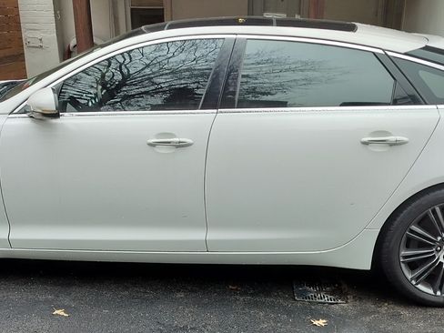 Used 2011 Jaguar XJ L Supersport image 19