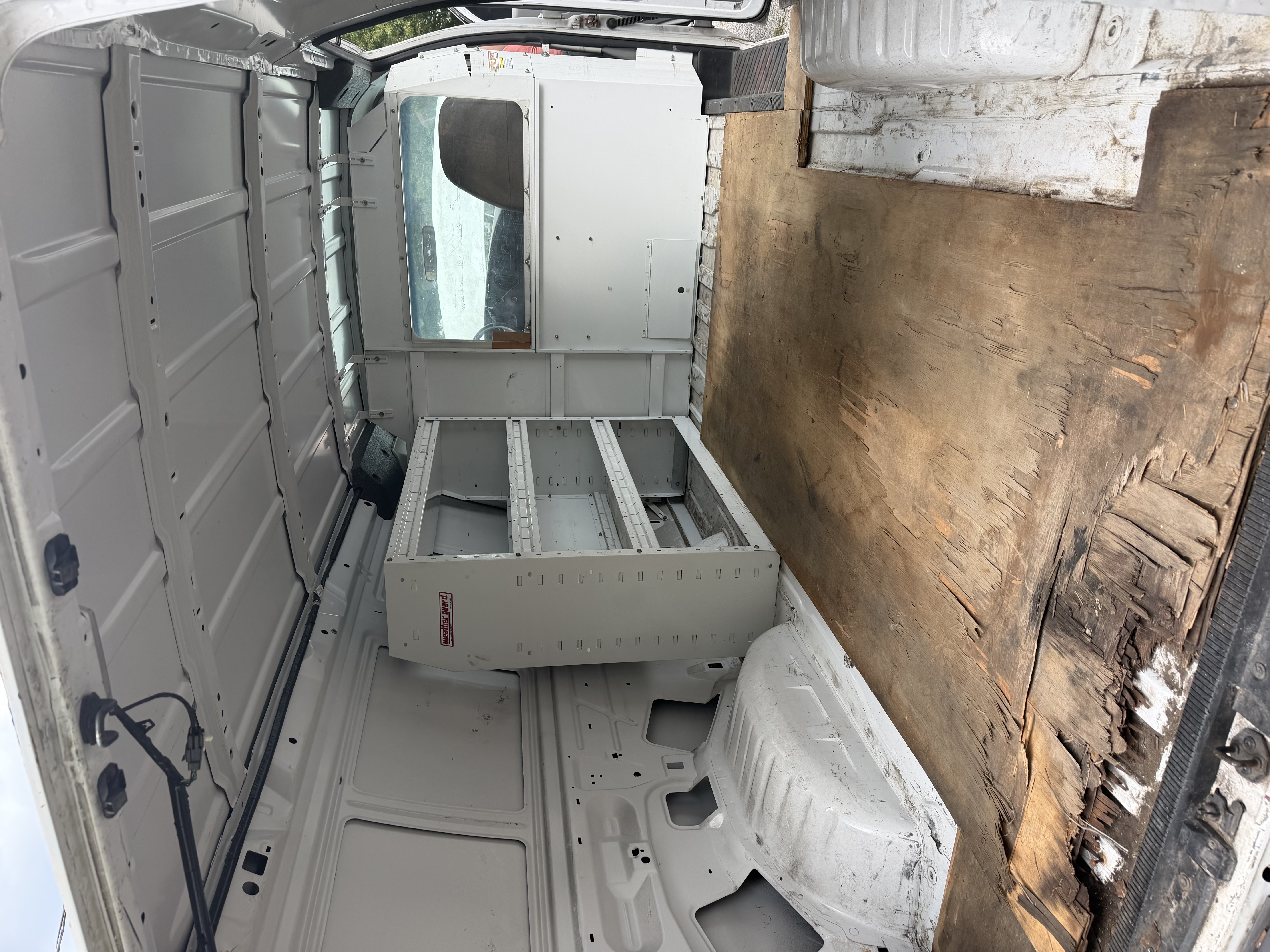 Used 2006 Ford E-350 and Econoline 350 Super Duty RWD image 5