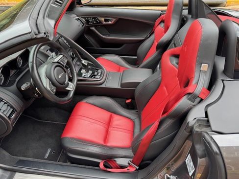 Used 2016 Jaguar F-TYPE R image 14