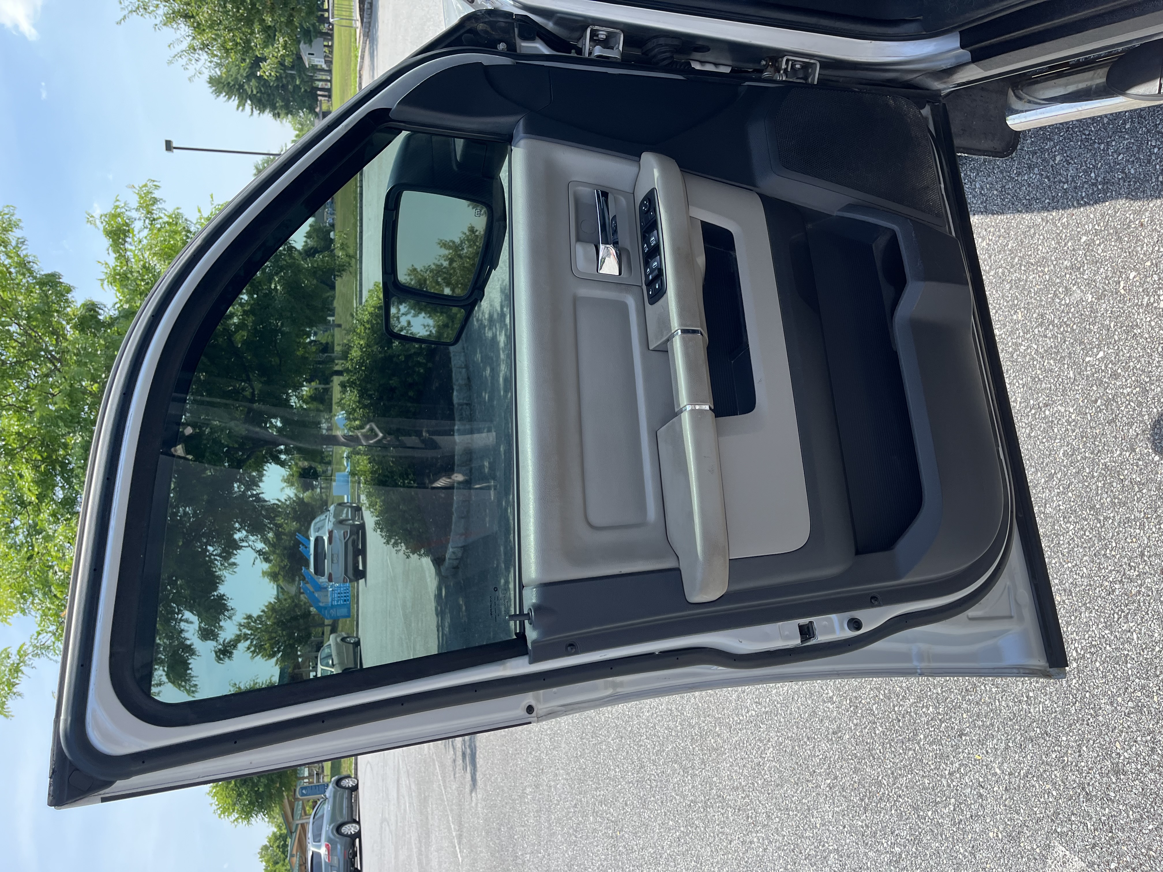 Used 2011 RAM 1500 Outdoorsman AWD/4WD image 16