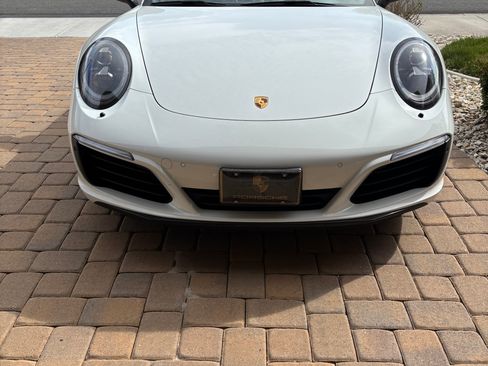 Used 2017 Porsche 911 Carrera image 10