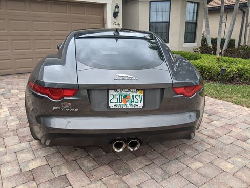 Used 2016 Jaguar F-TYPE Coupe RWD image 4