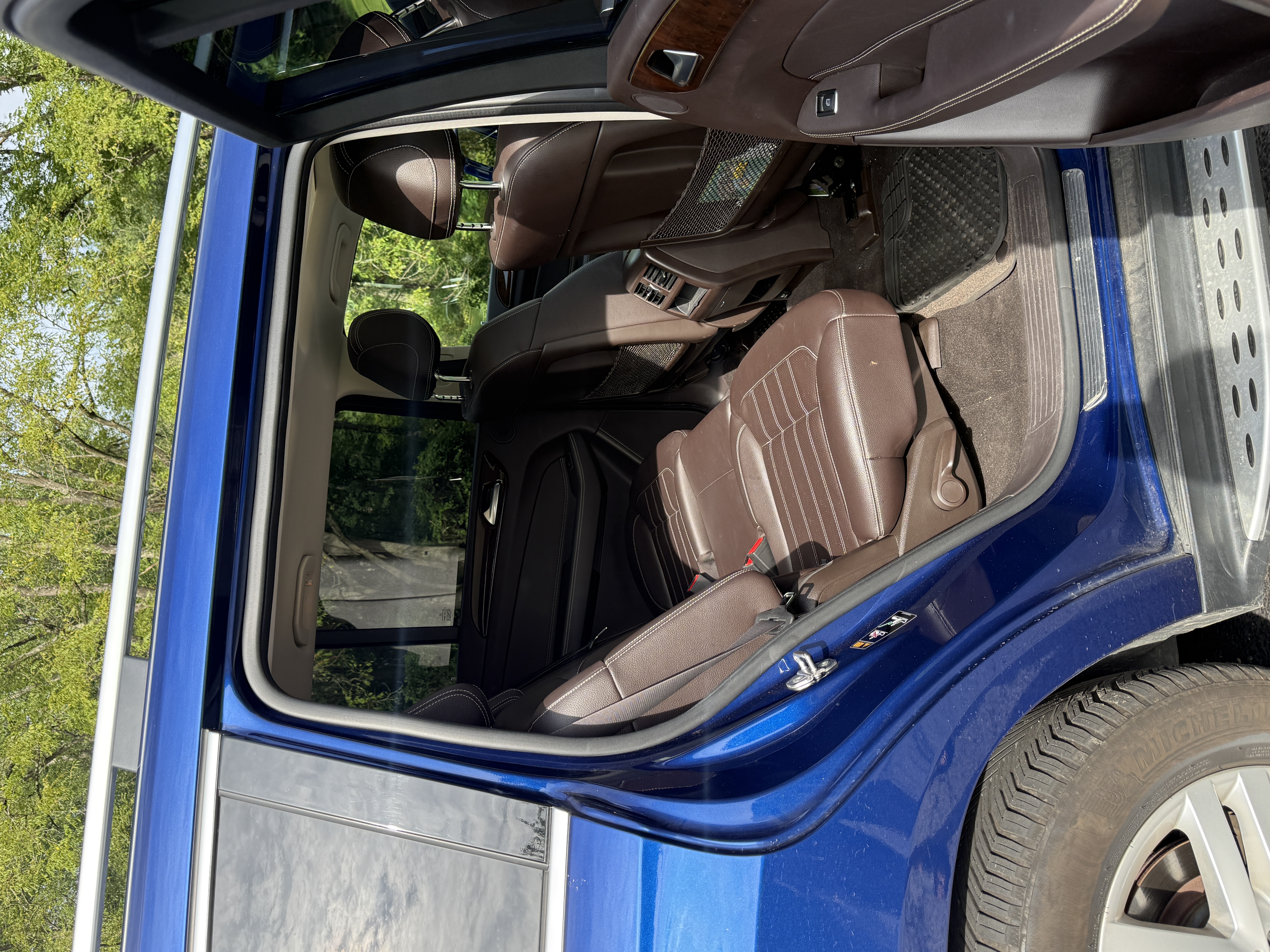 Used 2019 Mercedes-Benz GLS 450 4MATIC image 2