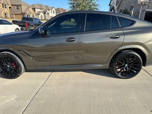 Used 2024 BMW X6 xDrive40i w/ Executive Package image 14