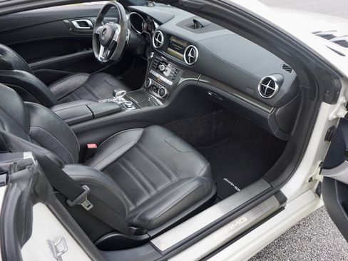 Used 2013 Mercedes-Benz SL 63 AMG image 16