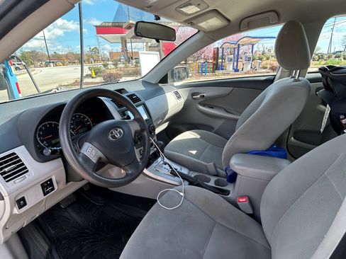 Used 2012 Toyota Corolla LE image 12