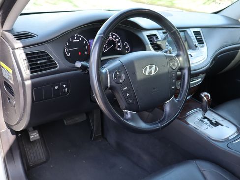 Used 2011 Hyundai Genesis 3.8 w/ Premium Navigation Pkg 3 image 9