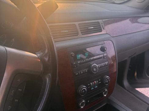 Used 2011 Chevrolet Tahoe LS RWD image 14