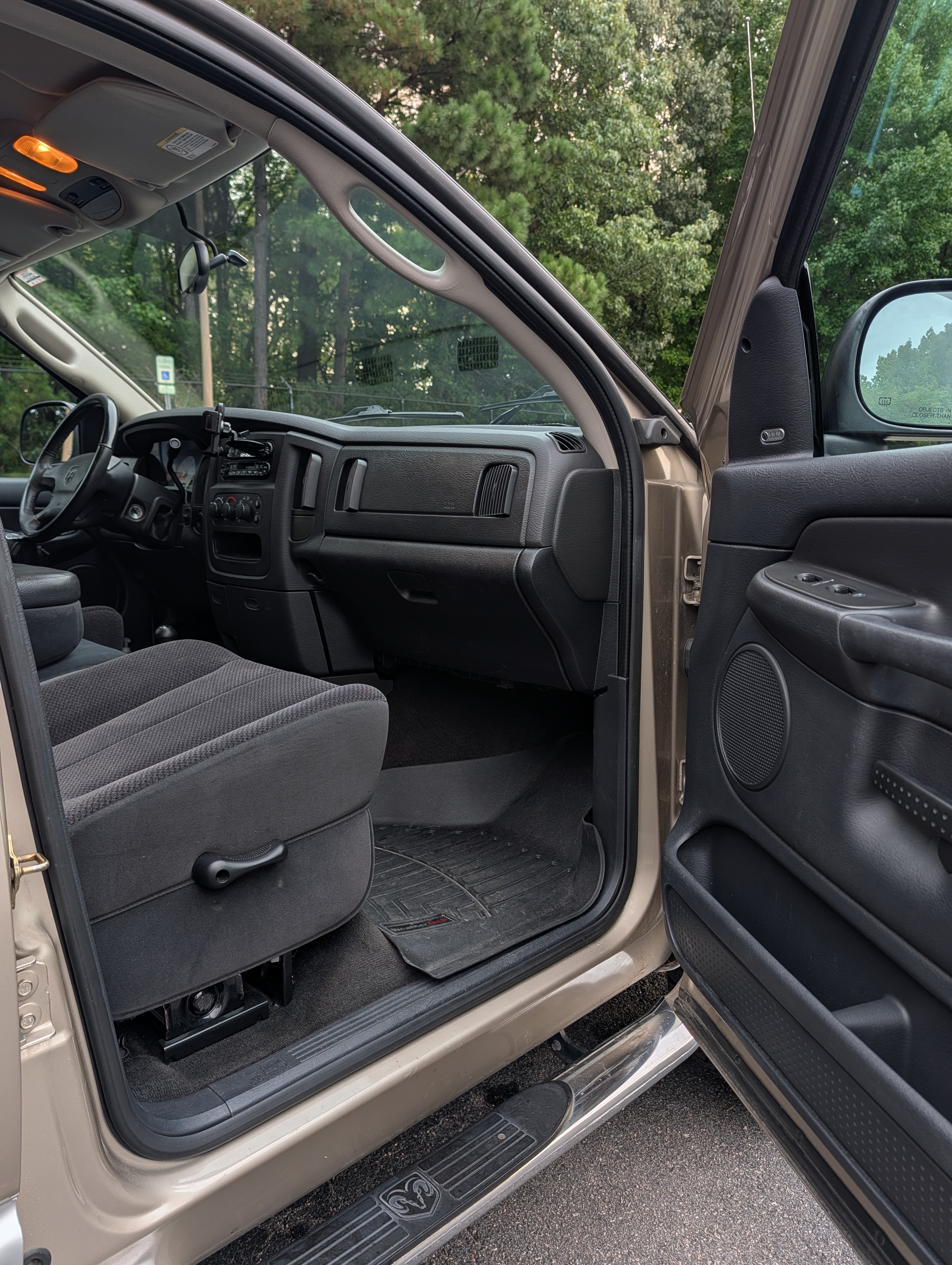 Used 2003 Dodge Ram 2500 Truck SLT AWD/4WD image 21
