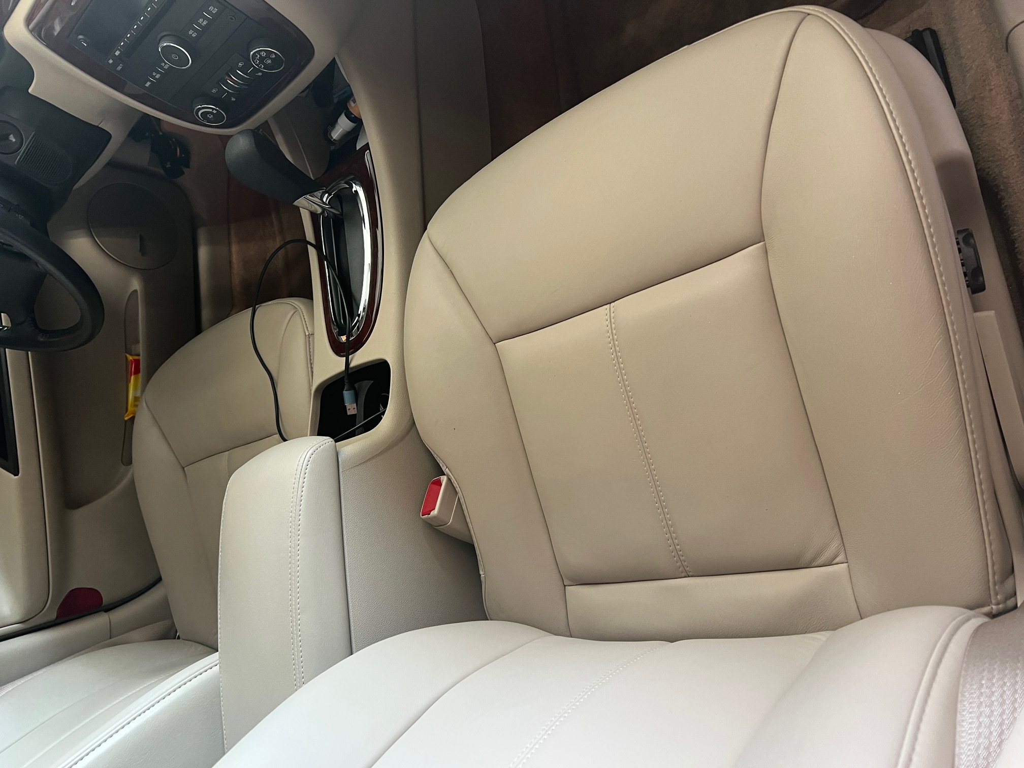 Used 2008 Chevrolet Impala SS FWD image 12