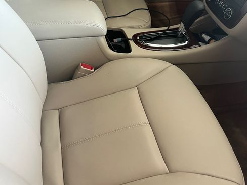 Used 2008 Chevrolet Impala SS image 12