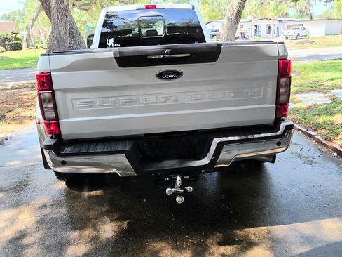 Used 2022 Ford F350 Lariat w/ Lariat Ultimate Package AWD/4WD image 2