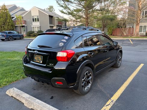 Used 2015 Subaru Crosstrek 2.0i Premium w/ Moonroof Package AWD/4WD image 9
