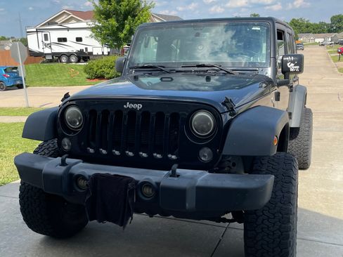 Used 2016 Jeep Wrangler Unlimited Sport w/ Quick Order Package 24S AWD/4WD image 1