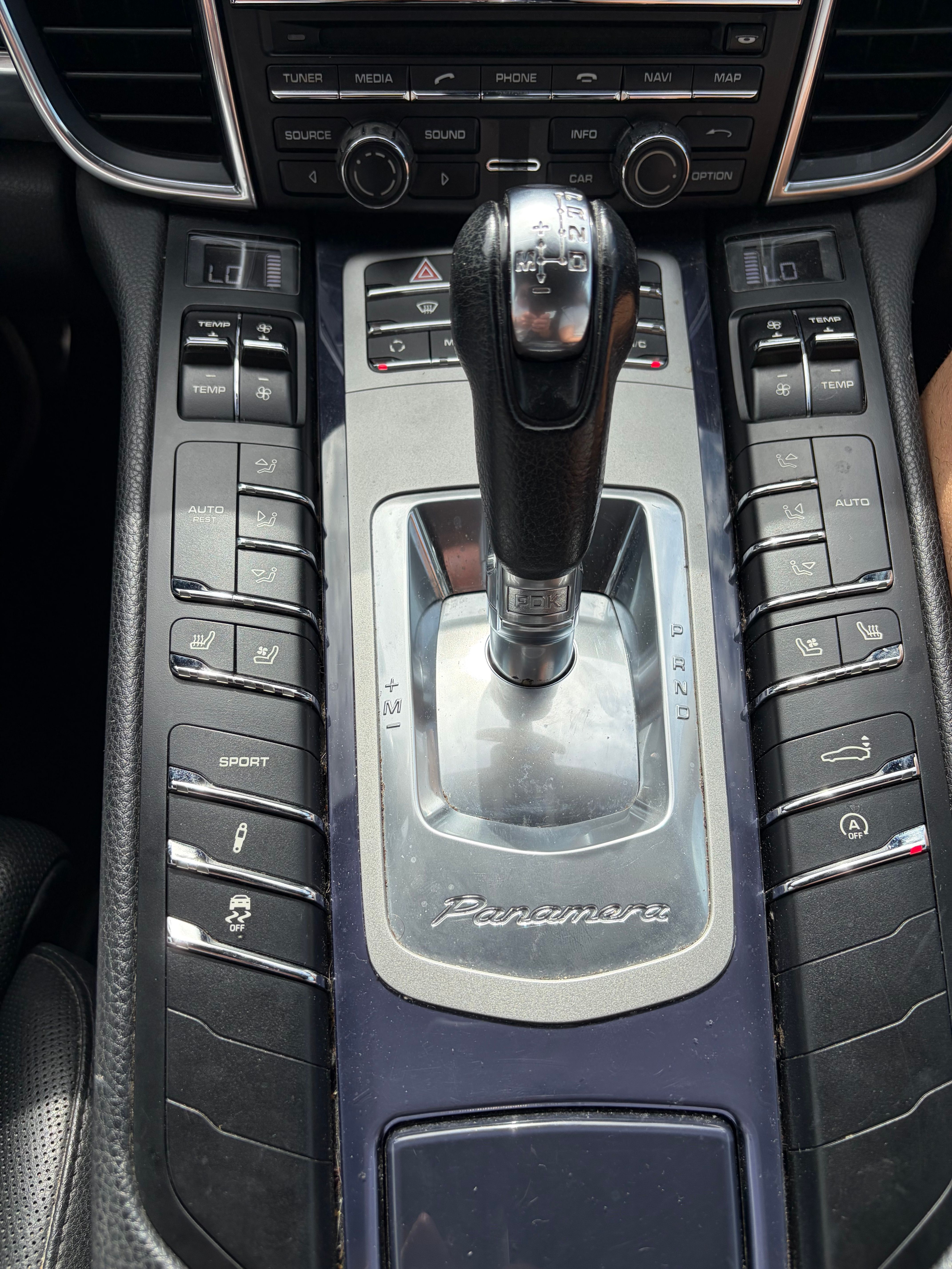 Used 2013 Porsche Panamera 4 Platinum Edition AWD/4WD image 18