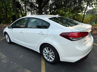 Used 2017 Kia Forte LX w/ LX Popular Package FWD image 4