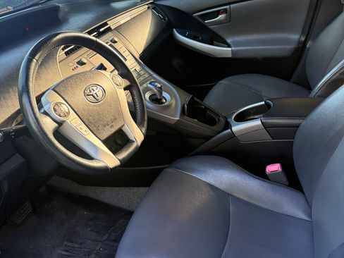 Used 2012 Toyota Prius Four FWD image 6