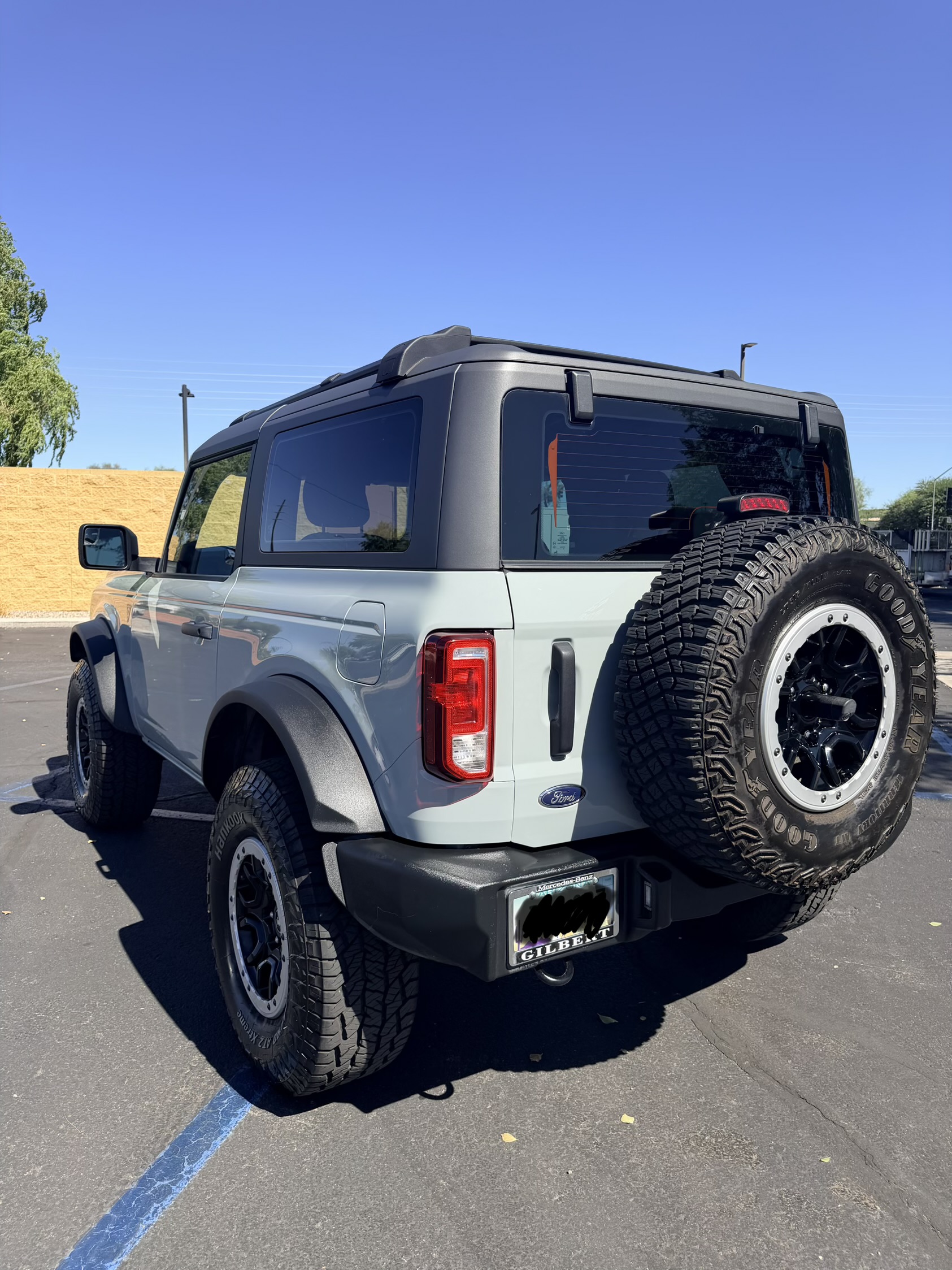 Used 2023 Ford Bronco 2-Door w/ Sasquatch Package AWD/4WD image 2