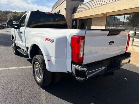 Used 2024 Ford F350 XLT w/ Camper Package image 4
