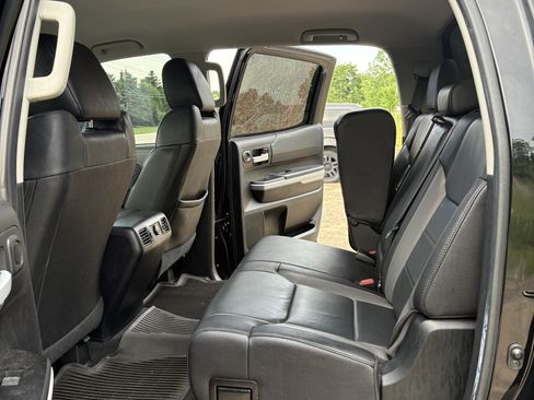 Used 2020 Toyota Tundra Limited w/ Limited Premium Package image 10