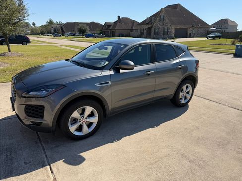 Used 2020 Jaguar E-PACE image 10