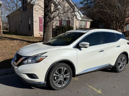 Used 2017 Nissan Murano Platinum w/ Platinum Technology Package image 2