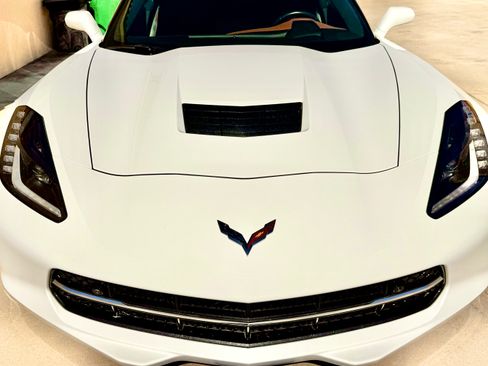 Used 2016 Chevrolet Corvette Stingray Coupe image 9