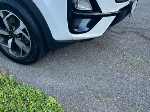Used 2020 Kia Sportage LX AWD/4WD image 1