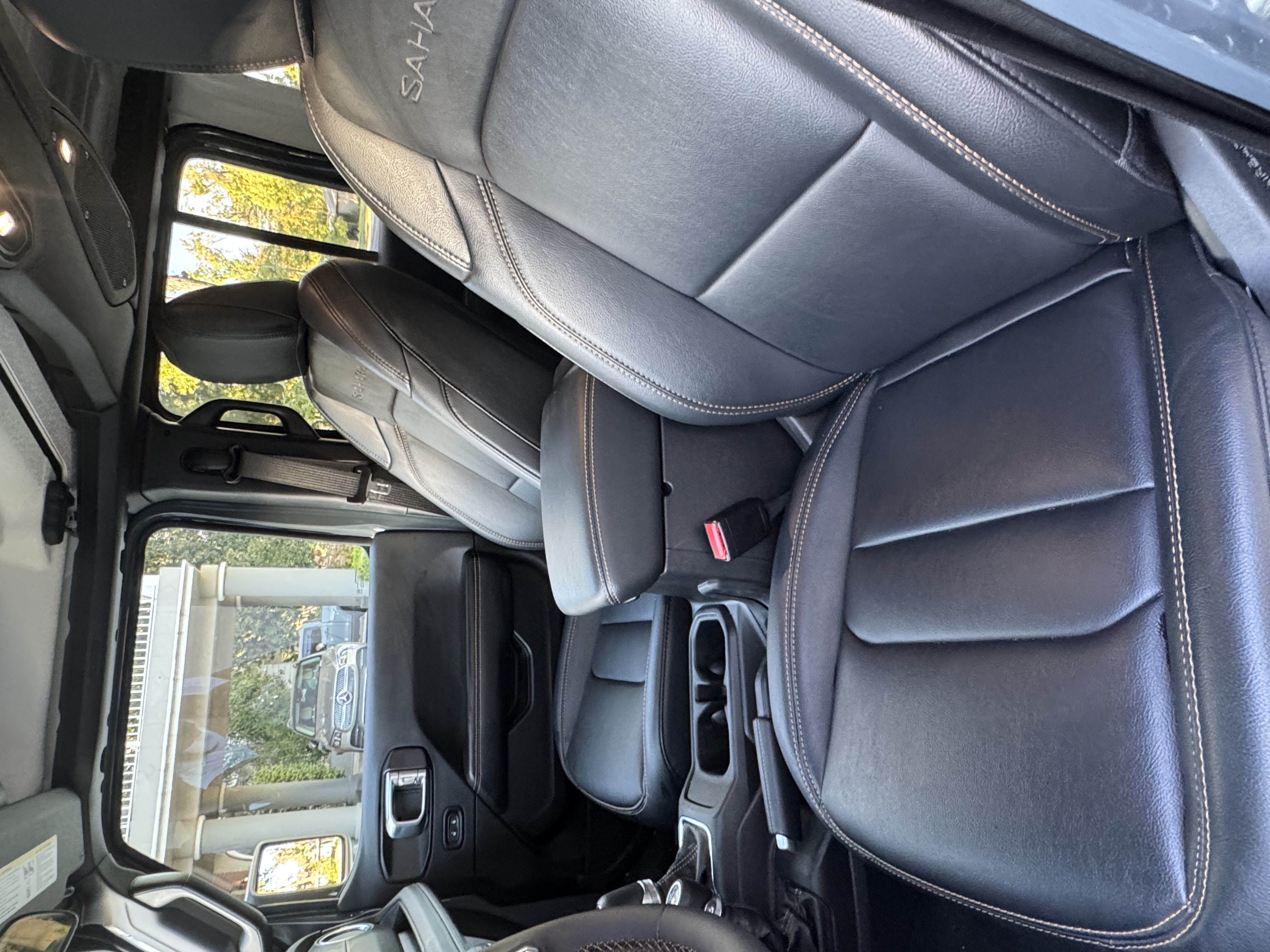 Used 2024 Jeep Wrangler Unlimited Sahara AWD/4WD image 11