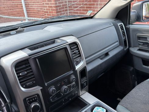 Used 2014 RAM 1500 Big Horn image 10