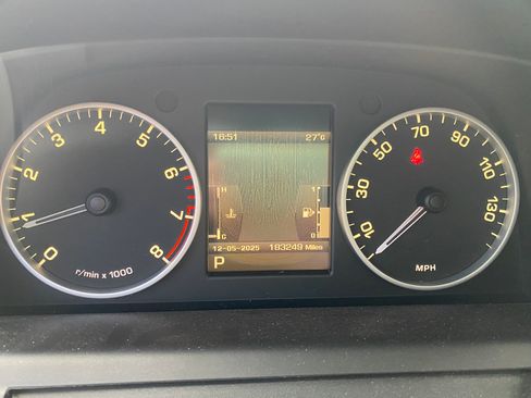 Used 2010 Land Rover LR4 HSE LUX image 10