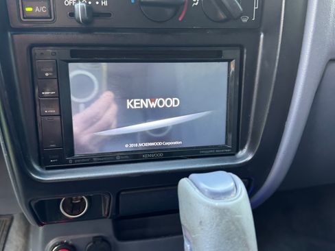 Used 1999 Toyota Tacoma Pickup image 9