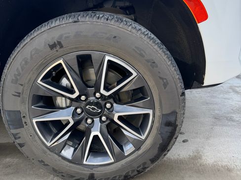 Used 2022 Chevrolet Tahoe Z71 w/ Luxury Package image 17