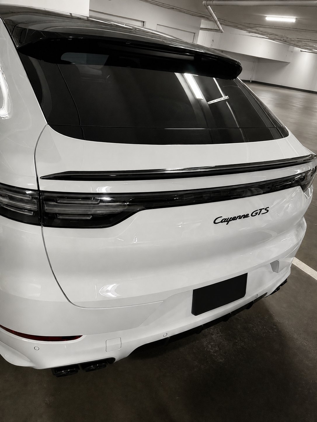Used 2022 Porsche Cayenne GTS w/ Premium Package Plus AWD/4WD image 4